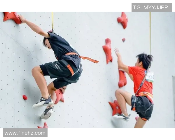 重庆攀岩队如何在马拉松大满贯中实现转型与突破的精彩故事